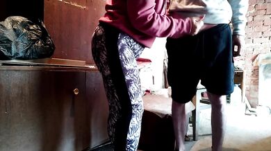 A mature milf's big ass is no problem