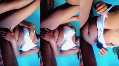 TEENAGE EBONY GIRL MASTERBATING, SHE IS JUICY And Sexy