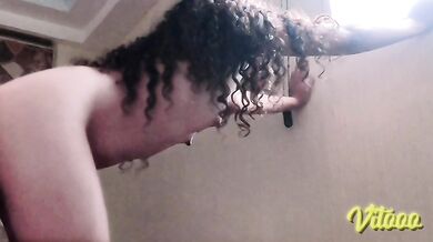 My girlfriend is submissive, watch how she fucks when we're in the room - Big ass