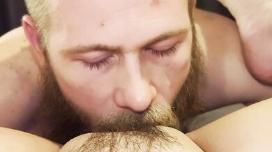 REAL MILF GETS PUSSY SUCKED AND FUCKED CREAMPIE POV