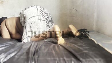 Arousal before knacking... she screams harder!!