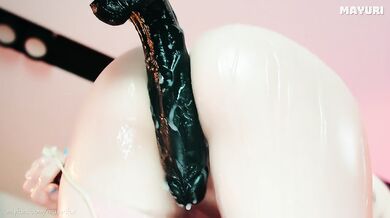 Overflowing the condom with cum in a sweet girl's pussy
