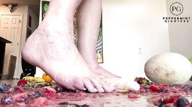 Size 16 Feet Crush Fruit - Giantess Big Foot Amazon