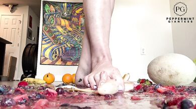 Size 16 Feet Crush Fruit - Giantess Big Foot Amazon