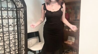 POV: Goth girl misses her daddy so she makes a stripping video for him