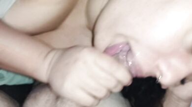 Latina with a great mouth, sucking and tasting a real cock‍????