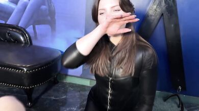 Best Blowjob Scenes! Hot Girl in leather and jeans