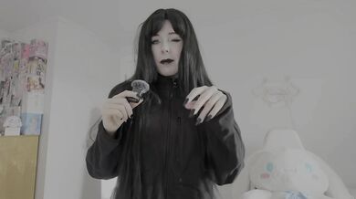 SEXY LATEX GOTH!!