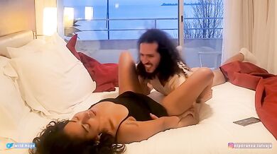 Latina desesperada necesita que un desconocido la coja bien duro y le acabe en la boca para calmar su ansiedad. Wild Hope