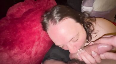 Huge tits, big ass rubbed raw by deepthroat