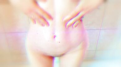 Alicia Pol washes sweetly in the shower.