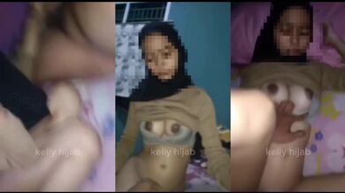 Mahasiswi jilbab bermain dengan pacar