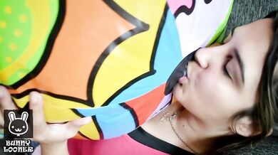 Ride and deflate beachball with leggings - Bunny Looner