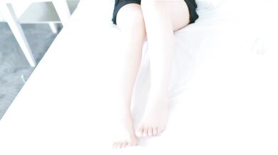 Asian Girl in Black Lace Lingerie Teasing in Bed | Soft Solo Try-On & Bedroom POV