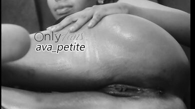 Ava Petite Finger Ficks Pink Pussy With Wild Fingers