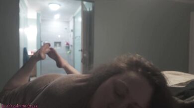THICK COCK MEETS HUNGRY ASS IN RAW AMATEUR FANTASY