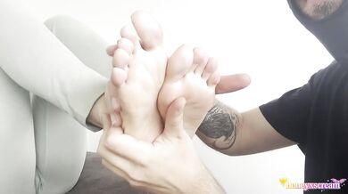 Small Sweaty Soles Post Gym and a Boyfriend Obsessed for My Feet