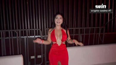 Mi esposo me descuida en la discoteca y termino cogiendome DURO a un desconocido!! - Alejandra Palacios