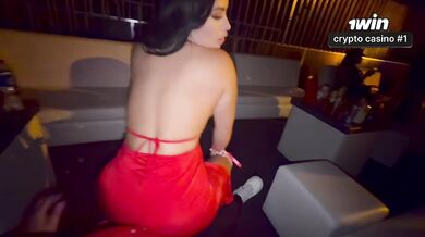 Mi esposo me descuida en la discoteca y termino cogiendome DURO a un desconocido!! - Alejandra Palacios