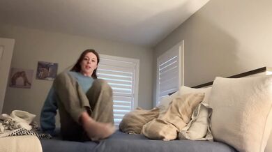 Catching your Step Sis pillow humping!!