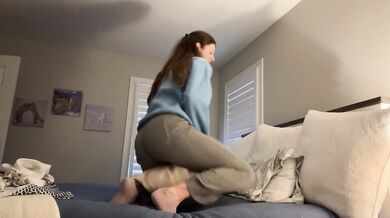 Catching your Step Sis pillow humping!!