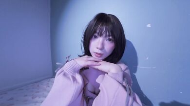 Femdom ahegao Chinese girlfriend take off the condom..