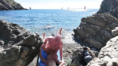 Having sex on beach in public