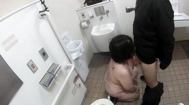 【25-No66-01】Obscene acts of a fat Japanese woman