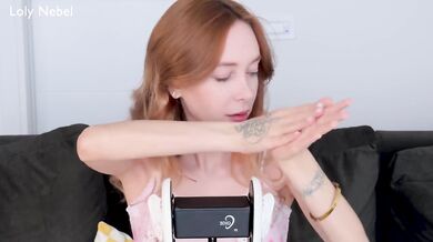 ASMR Your Girlfriend Is Meeting You From Work