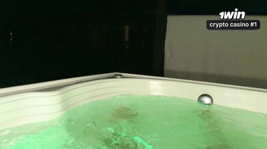 Fucking with a stranger in the hotel jacuzzi! Abby love