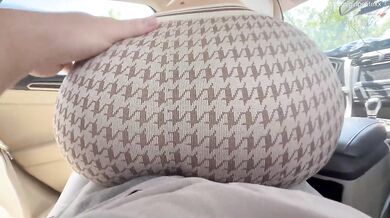 Sexy Big Ass and Tits Stepsis getting Horny in the Car