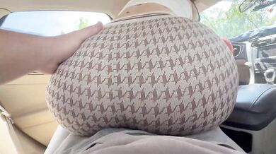 Sexy Big Ass and Tits Stepsis getting Horny in the Car