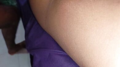 සුදු දොනිගේ හිල පැලුවා ඇදෙ තියාගෙන ex girl fucking hard bedroom