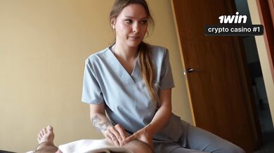 Physiotherapist making me happy end massage for an extra bonus. Part 1