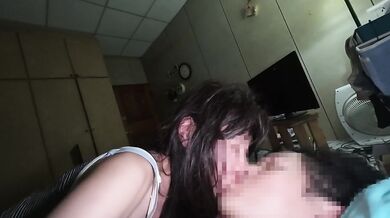 超會吸的正妹深喉口交狂吞到底！最後直接內射中出爆射滿穴Taiwanese Girl Expert Deepthroat Blowjob Ends With Massive Creampie Internal Cumshot