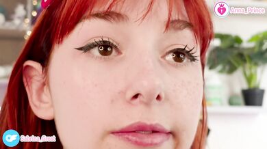 Funny Girl Up Close