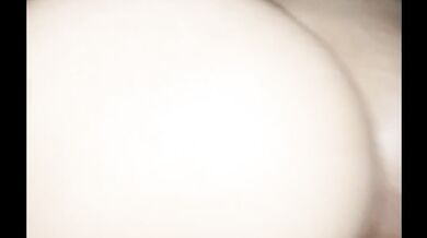Big-bootied woman riding in the morning - homemade porn