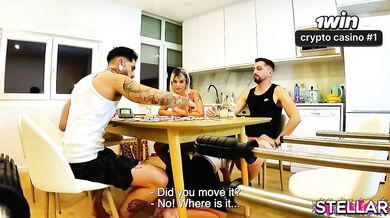 GAMES BETWEEN A BRAZILIAN COUPLE AND PORTUGAL END IN STRIPTEASE AND INTENSE SEX