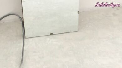 The employee was doing repairs, the customer came and fucked her in pantyhose!