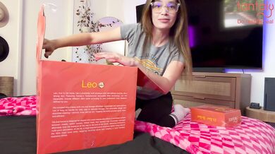 giving my tantaly toy Leo his first blowjob and footjob