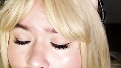 ASMR girl makes you cum Wet Licking, POV Sucking, Jerking you off, Eye contact, 3DIO - EmmaTASMR