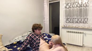 This blonde mean model always gets what she wants - her photographer's cock was the easiest way for her debut in new album cover