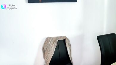Yummy Stepmother's Cum Splattered the Laptop in the Office and Seduce Stepson