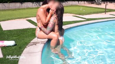 We got freaky by the pool - Real Lesbian Couple - JellyFilledGirls
