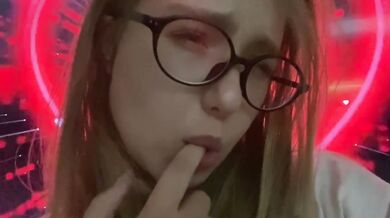 Mm Look At Those Lips, Impressive