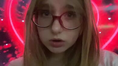 Mm Look At Those Lips, Impressive