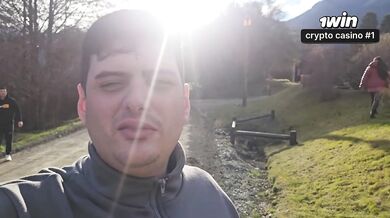 Sexo duro y stream en las montañas con 8 estrellas porno! Knock Knock Club