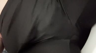 I FILM MYSELF WHILE I MASTURBATING IN PUBLIC BATHROOM
