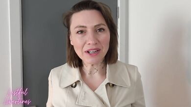 I accidentally booked my Stepmom, why didn't she leave? Her mature hairy MILF pussy was soaking at the thought of fucking me - Amateur homemade