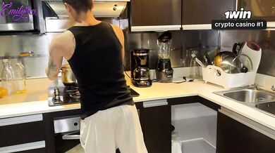 Stepsister gets fucked by her stepbrother after a great party - Emily Fox